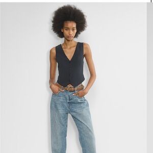 Aritzia Sunday Best Cropped Vest